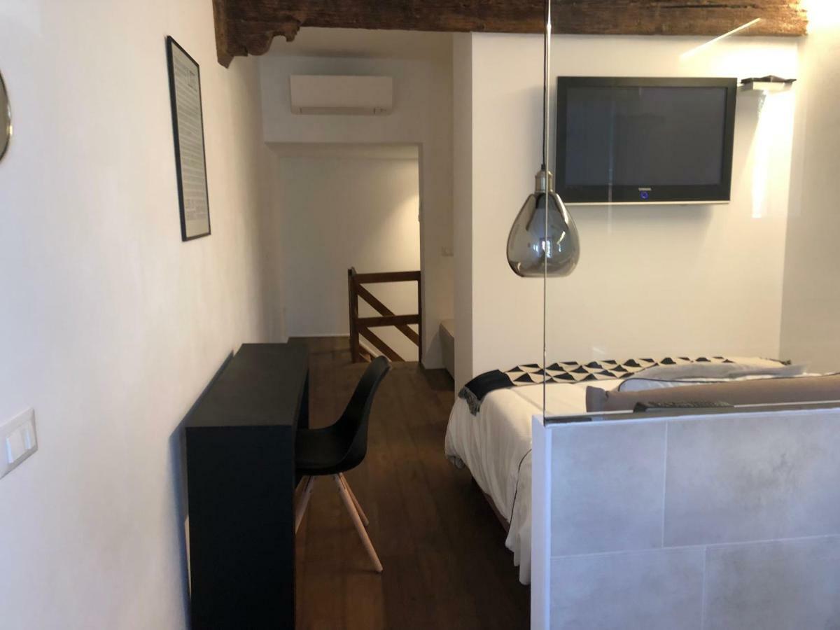 Un Piccolo Rifugio A Pochi Passi Dal Duomo Apartman Ferrara Kültér fotó
